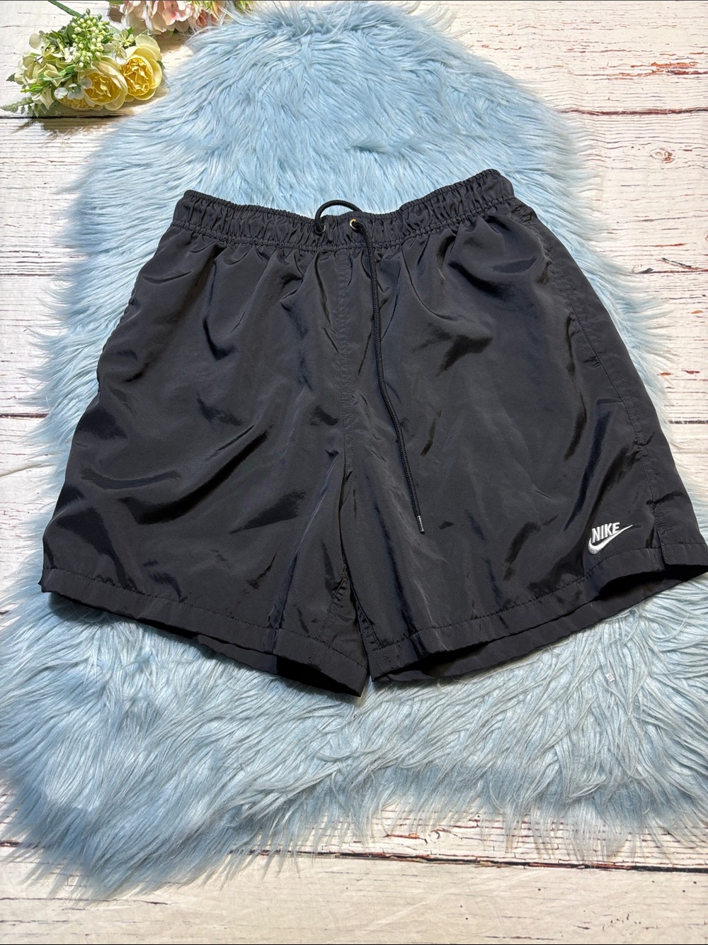 Nike Black Men’s Woven Flow Shorts sz M